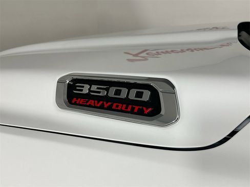 Used 2024 RAM 3500 Tradesman w/ Chrome Appearance Group image 28