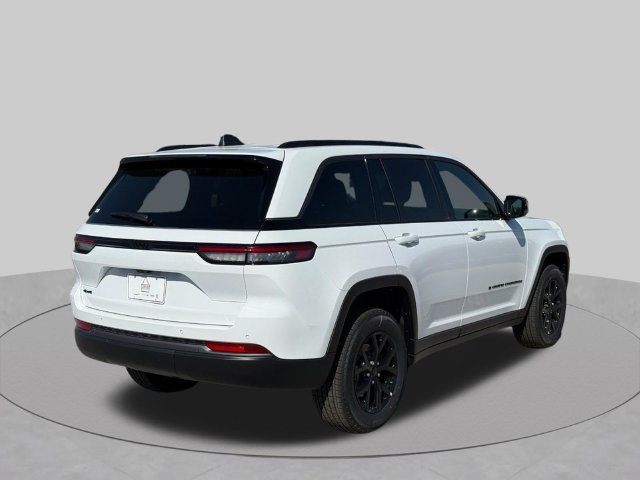 New 2026 Jeep Grand Cherokee Altitude AWD/4WD image 3