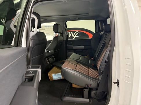New 2025 Ford F250 Lariat w/ Lariat Ultimate Package image 17