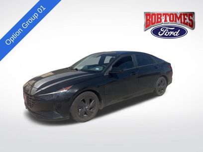 Used 2022 Hyundai Elantra SEL w/ Preferred Accessory Package