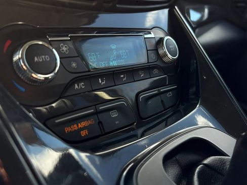 Used 2015 Ford Escape Titanium AWD/4WD image 20