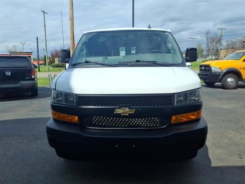 Used 2021 Chevrolet Express 2500 w/ Driver Convenience Package image 2