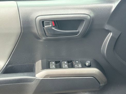 Used 2023 Toyota Tacoma SR5 image 34