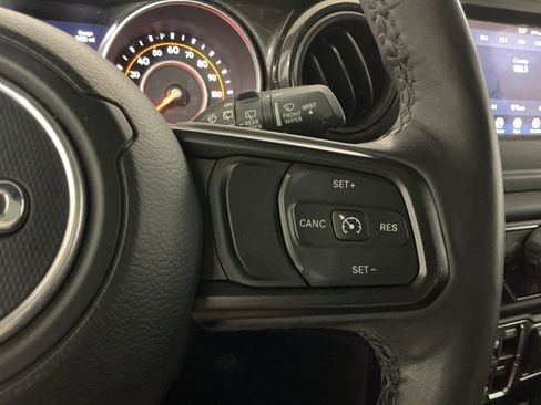 Used 2019 Jeep Wrangler Unlimited Sport image 18