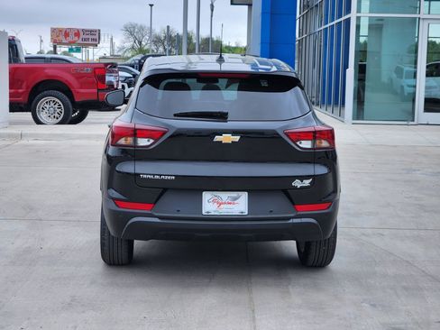 New 2026 Chevrolet TrailBlazer LS FWD image 8