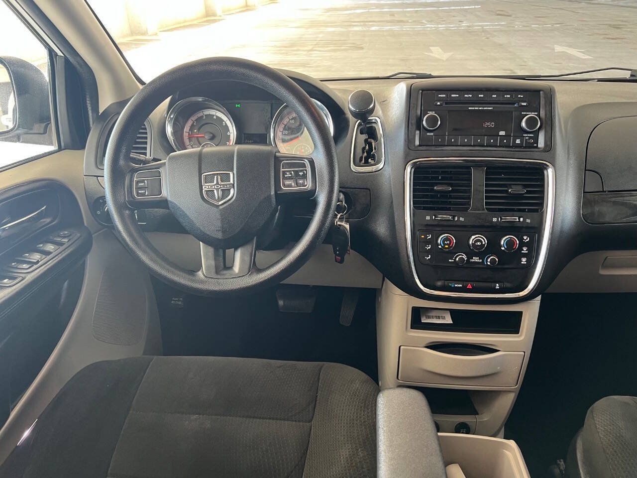 Used 2015 Dodge Grand Caravan SE w/ Quick Order Package 29E SE FWD image 13