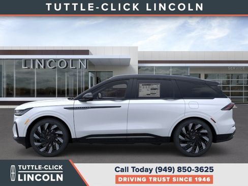 New 2026 Lincoln Nautilus Reserve w/ Jet Appearance Package AWD/4WD image 3