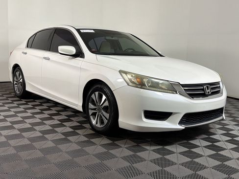 Used 2013 Honda Accord LX image 22