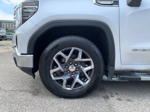 Used 2023 GMC Sierra 1500 SLT AWD/4WD image 33