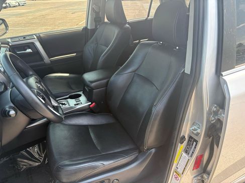 Used 2018 Toyota 4Runner Limited AWD/4WD image 36