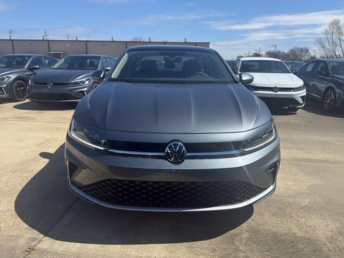 New 2026 Volkswagen Jetta SE FWD image 2