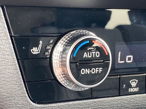 New 2026 Mitsubishi Outlander SE AWD/4WD image 21