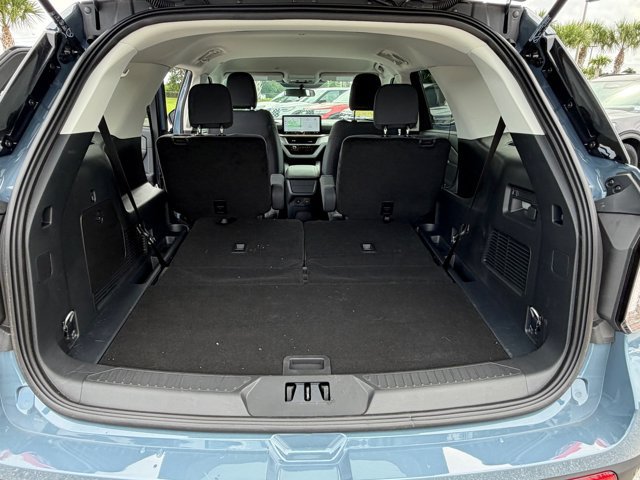 New 2026 Ford Explorer Active RWD image 17