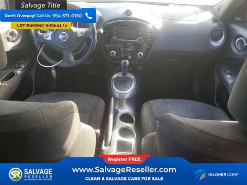 Used 2015 Nissan Juke SV image 11