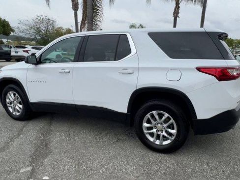 Used 2020 Chevrolet Traverse LS image 6