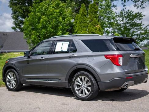 Used 2023 Ford Explorer Limited w/ Equipment Group 301A RWD image 7