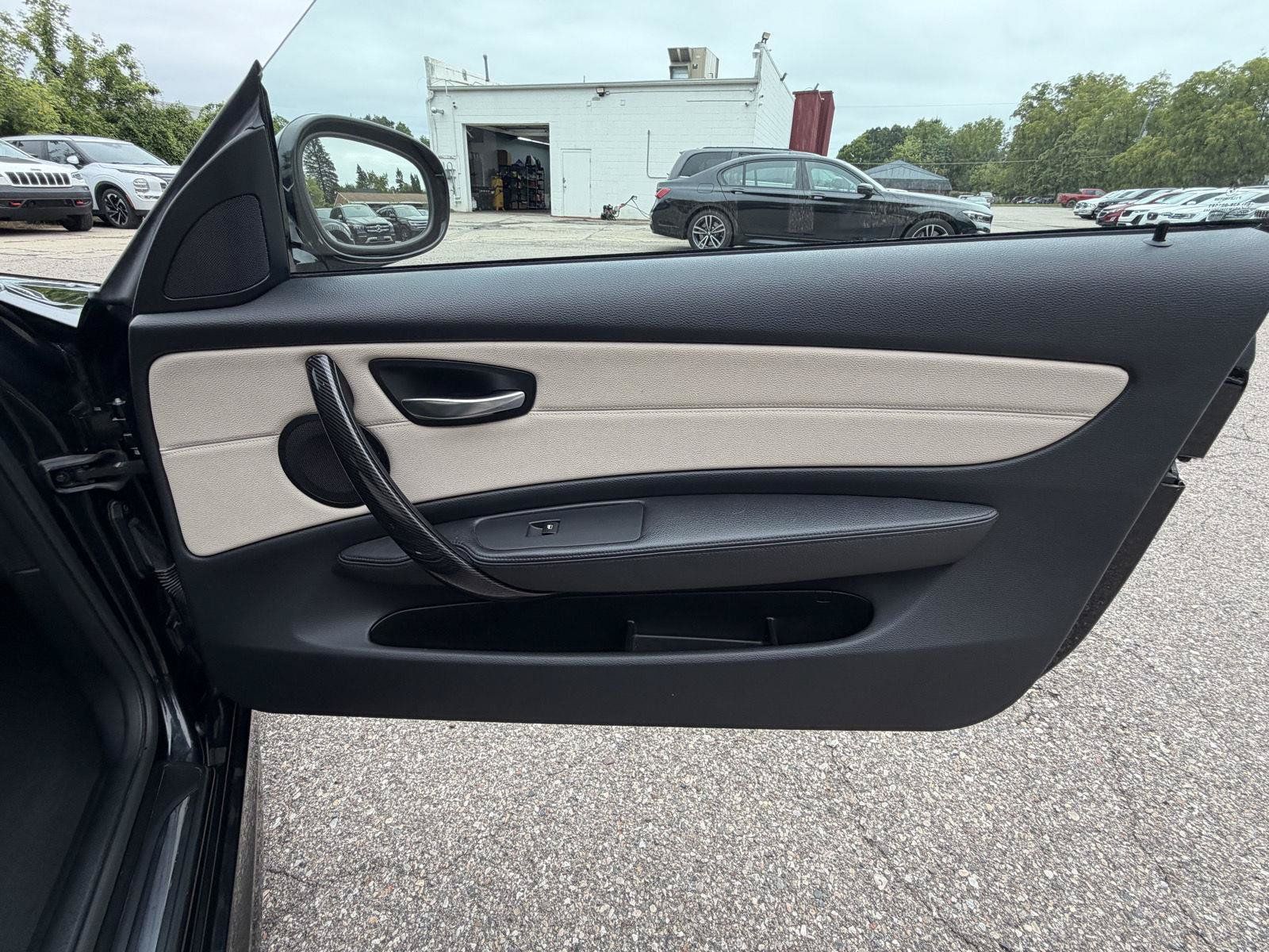 Used 2013 BMW 135i Convertible RWD image 19