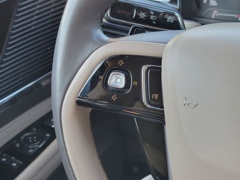 Used 2021 Lincoln Corsair FWD w/ Equipment Group 101A image 29