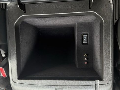 Used 2017 Nissan Armada Platinum w/ Captain Seat Package image 28