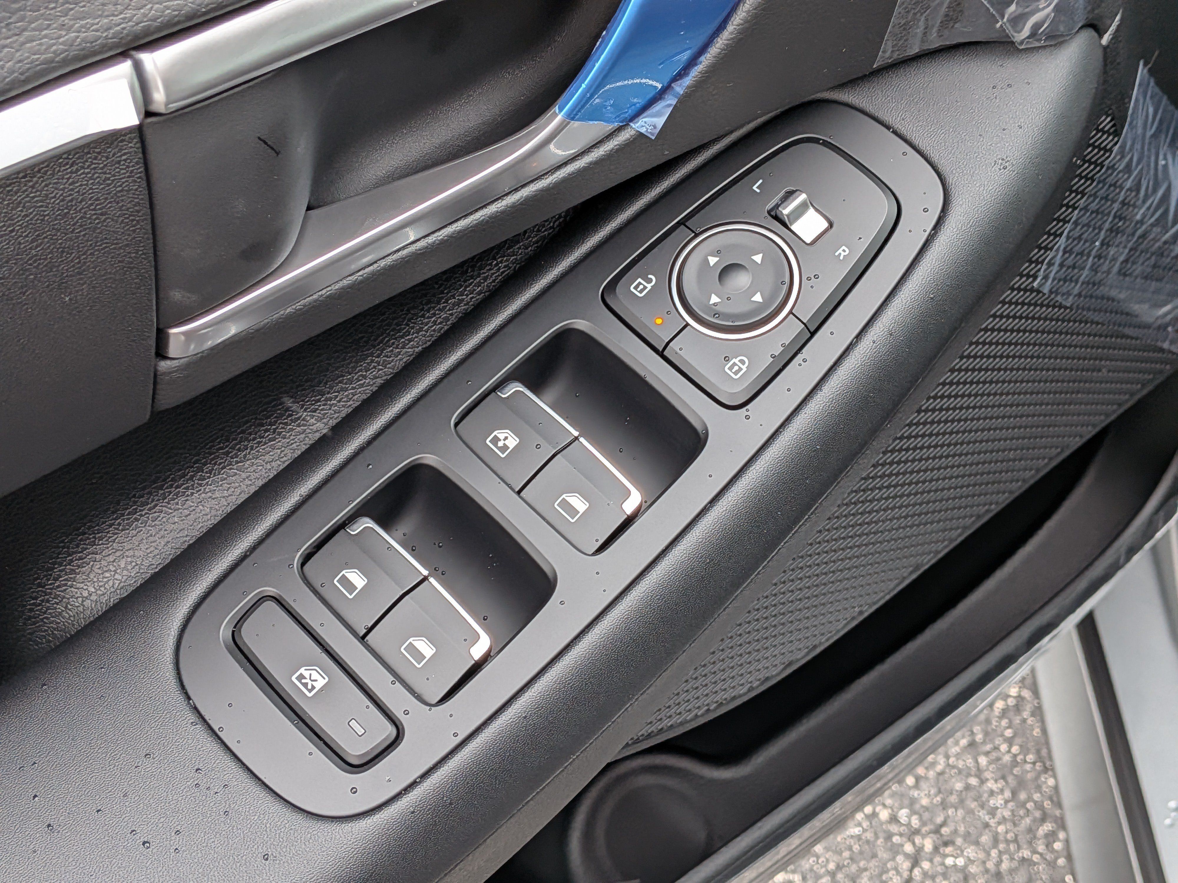 New 2026 Hyundai Elantra Limited FWD image 20
