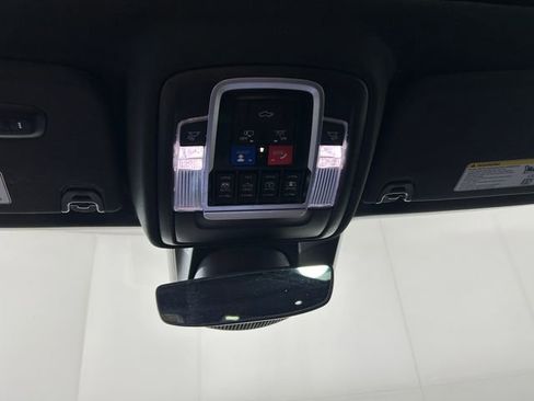 Used 2023 RAM 1500 Laramie AWD/4WD image 23