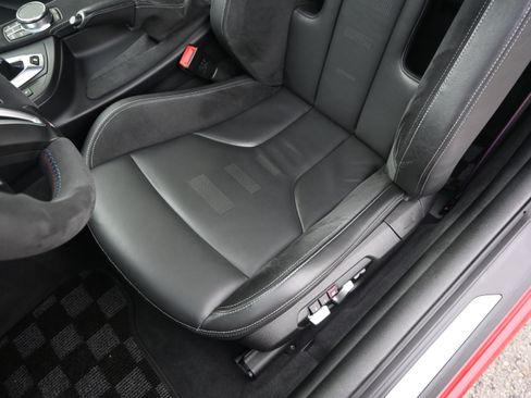 Used 2020 BMW M4 CS w/ Executive Package RWD image 35