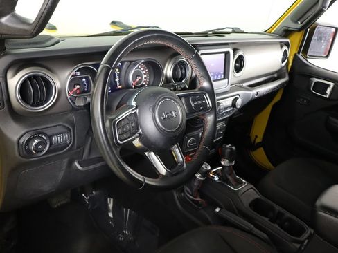 Used 2019 Jeep Wrangler Unlimited Rubicon AWD/4WD image 24
