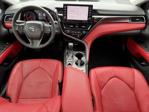 Used 2022 Toyota Camry XSE FWD image 13