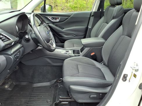 Used 2023 Subaru Forester Premium AWD/4WD image 8