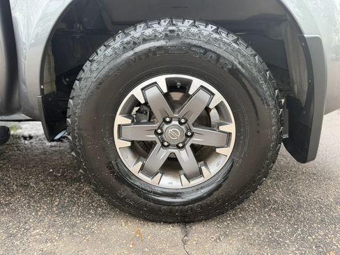 Used 2018 Nissan Frontier PRO-4X image 33