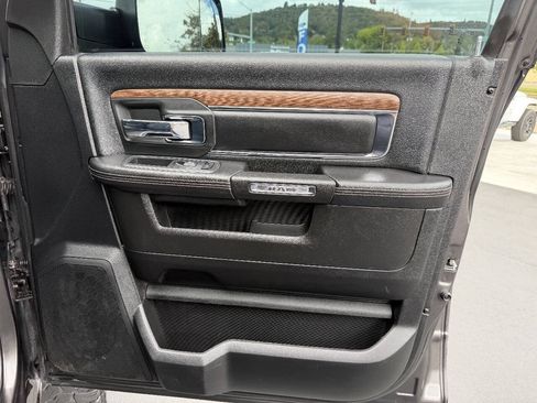 Used 2018 RAM 2500 Laramie w/ Sport Appearance Group AWD/4WD image 28