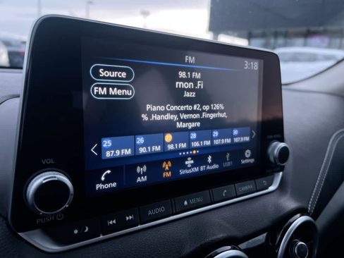 Used 2023 Nissan Sentra SV image 16