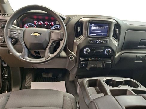 Used 2023 Chevrolet Silverado 1500 Custom AWD/4WD image 10