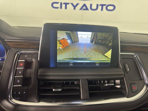 Used 2023 Chevrolet Suburban Premier RWD image 28