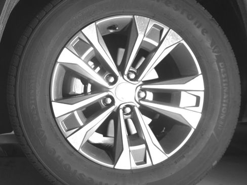 Used 2025 Chevrolet Equinox LT FWD image 12