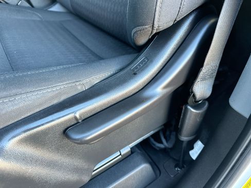 Used 2024 Chevrolet Silverado 3500 LT image 12