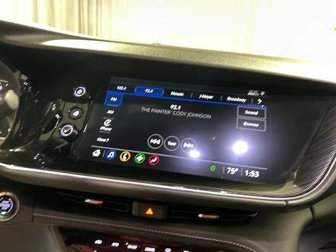 Used 2022 Buick Envision Preferred FWD image 17