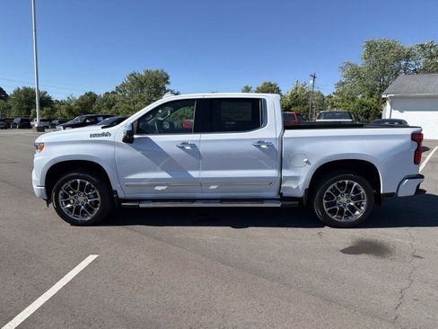New 2026 Chevrolet Silverado 1500 High Country w/ Technology Package AWD/4WD image 4