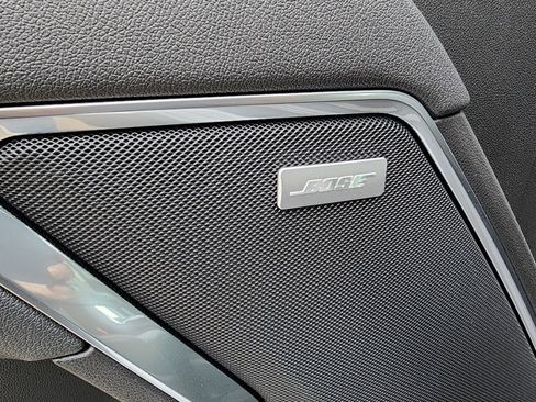 New 2026 GMC Sierra 1500 SLT image 16