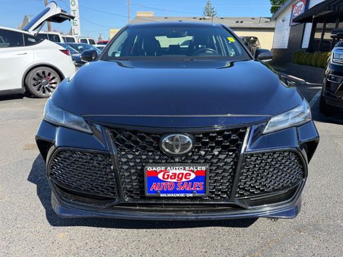 Used 2022 Toyota Avalon Touring w/ Advanced Safety Package image 8
