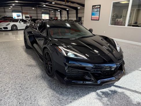 Used 2025 Chevrolet Corvette Z06 w/ Z07 Performance Package RWD image 14