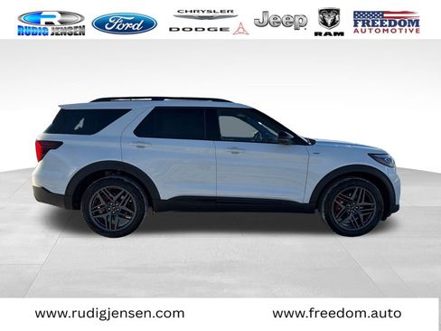 New 2026 Ford Explorer ST-Line w/ ST-Line Street Pack image 2