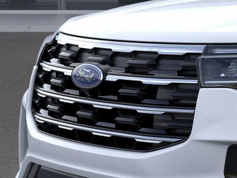 New 2025 Ford Explorer Active w/ Active Comfort Package image 17