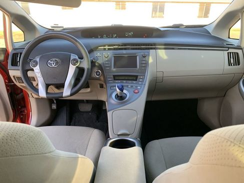 Used 2013 Toyota Prius Two FWD image 18