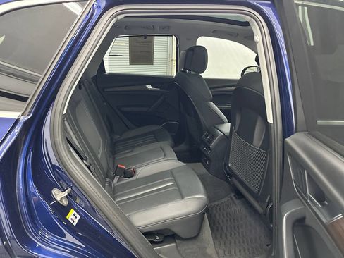 Used 2021 Audi Q5 2.0T Premium Plus w/ Premium Plus Package AWD/4WD image 17