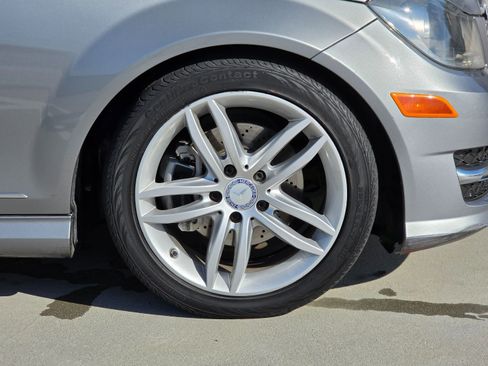 Used 2014 Mercedes-Benz C 250 Sport image 8