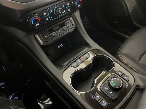 Used 2021 GMC Acadia AT4 w/ Preferred Package image 24