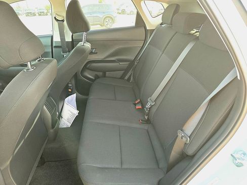 New 2026 Hyundai Kona SE image 17