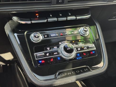 Used 2022 Lincoln Corsair Reserve w/ Elements Package image 15