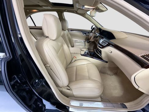 Used 2011 Mercedes-Benz S 550 4MATIC image 20